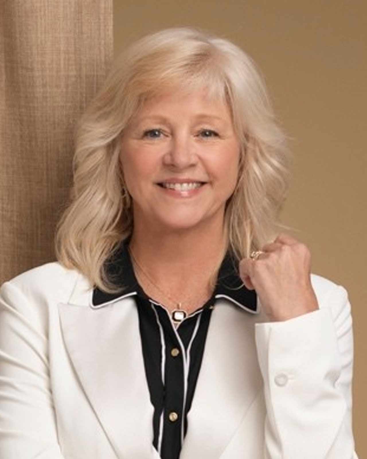 Headshot of Stephanie White